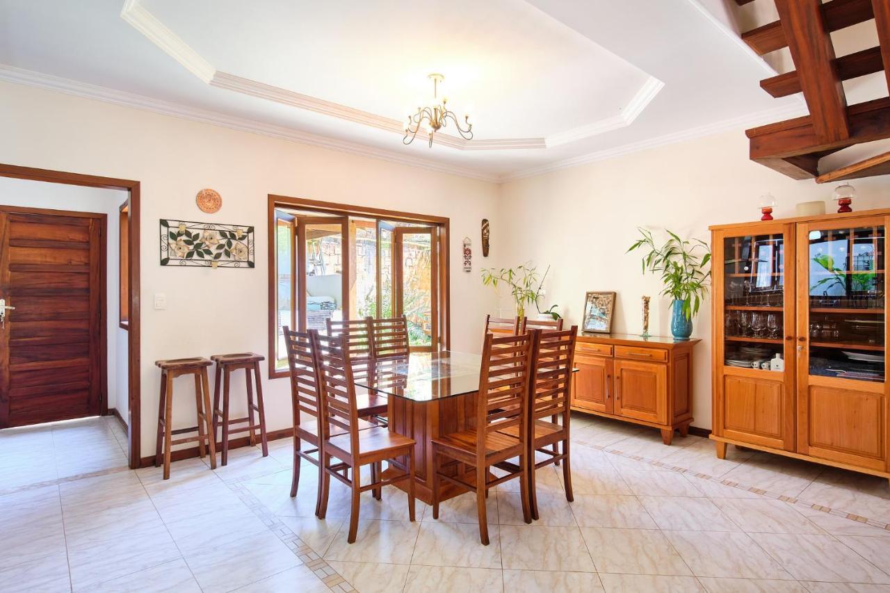 הוילה פאראטי Casa Petunia Com Ar E Piscina Perto Do Centro מראה חיצוני תמונה
